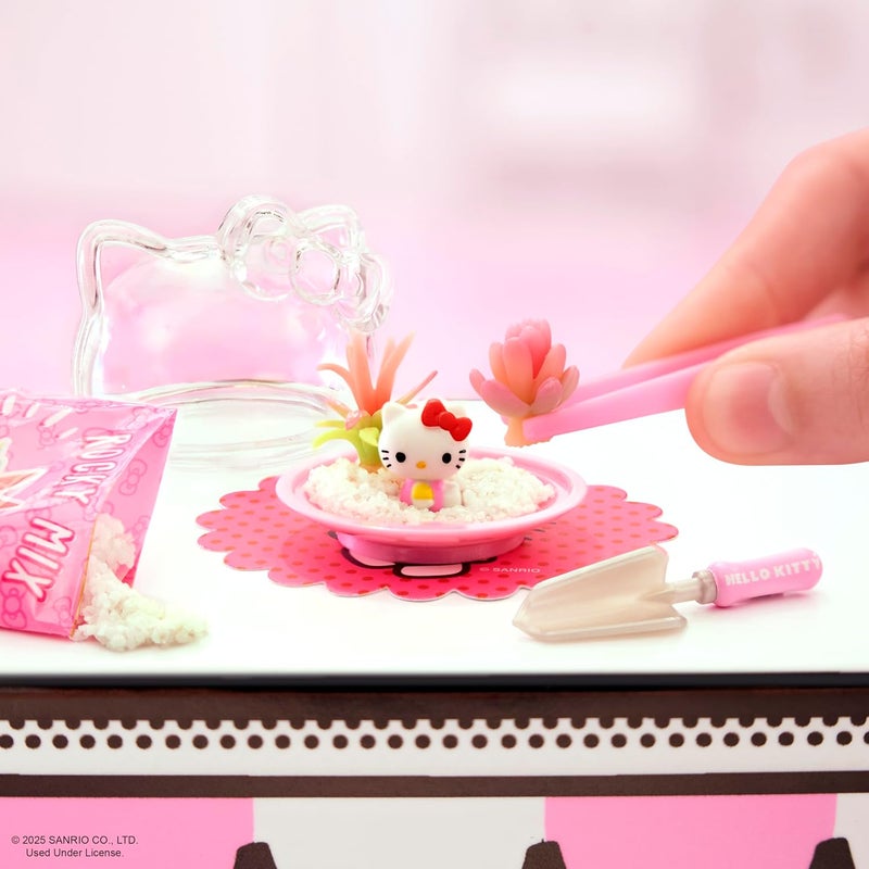 MGA's Miniverse MGA’s Miniverse Make It Mini Sanrio Hello Kitty & Friends Series 2, DIY Collectible Resin Snacks, Desserts, Accessories & Display Case, Keroppi, Cinnamoroll, Pompompurin, Kuromi Minis- 547235 - Image 2